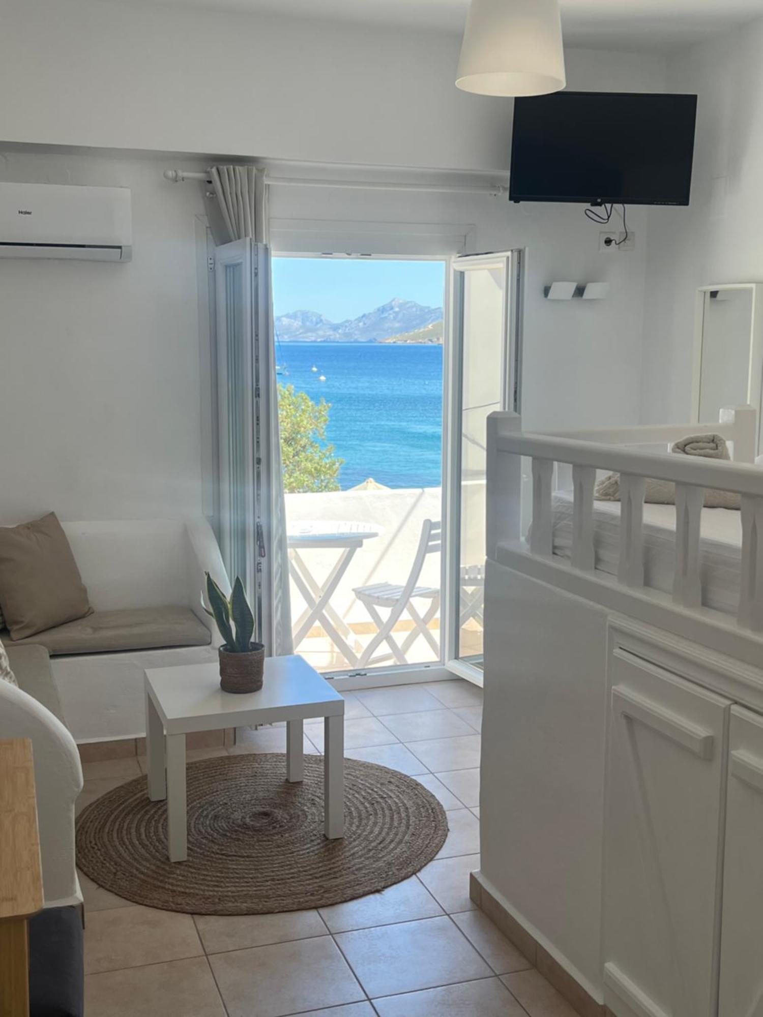 White Island Rooms Panteli Exterior foto